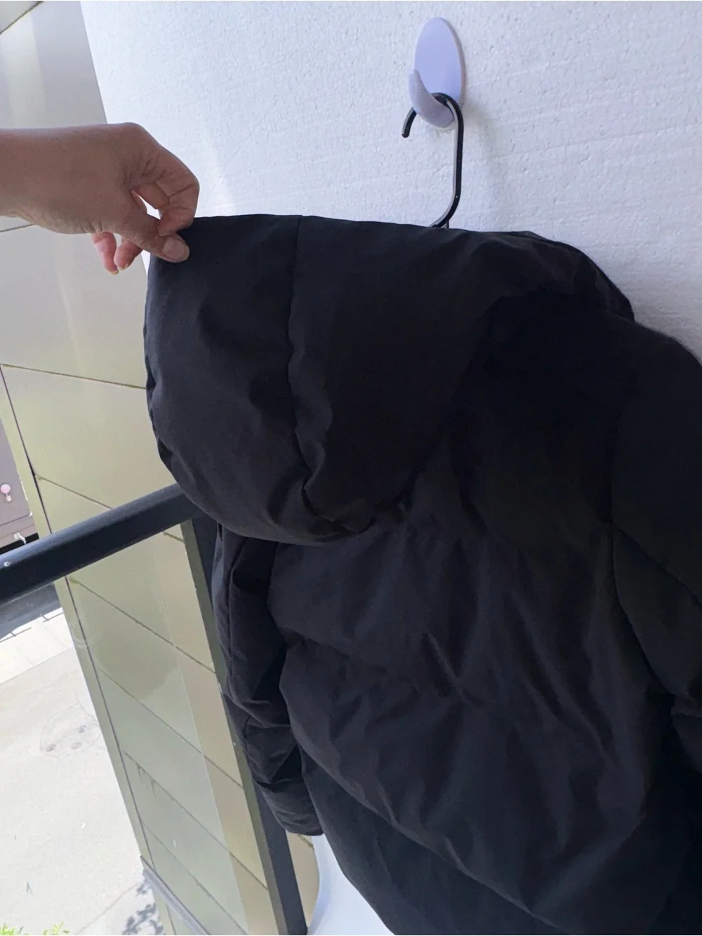 Uniqlo Cropped Down Puffer Jacket Black Lightweight Packable Hooded Size S